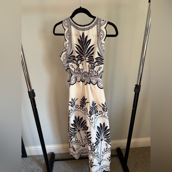 Commense Black and White Patterned Maxi Dress - Picture 2 of 7